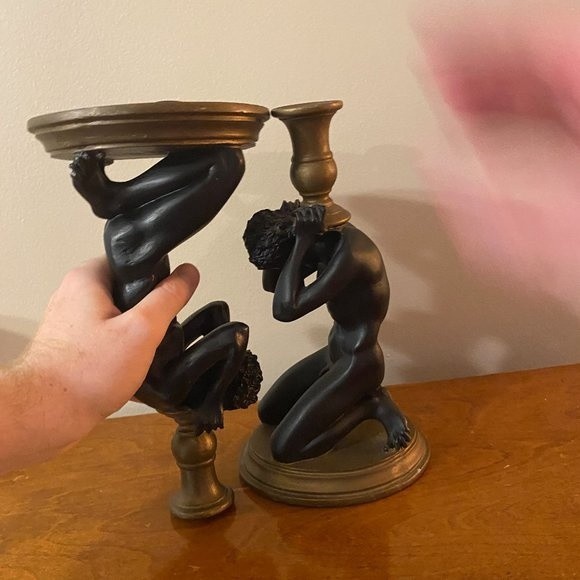 Rare TOSCANO European Sculpture 2 Naked Men Kneeling Hold Candle Holders - Picture 4 of 6